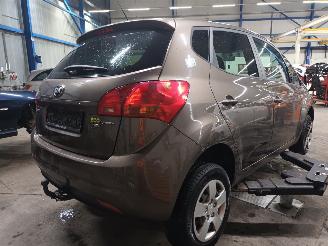 Kia Venga Venga MPV 1.4 CVVT 16V (G4FA) [66kW]  (02-2010/03-2019) picture 3