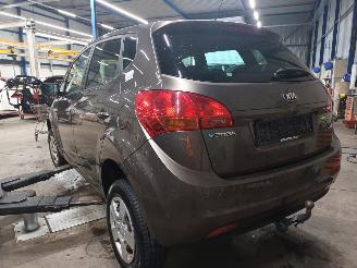 Kia Venga Venga MPV 1.4 CVVT 16V (G4FA) [66kW]  (02-2010/03-2019) picture 4