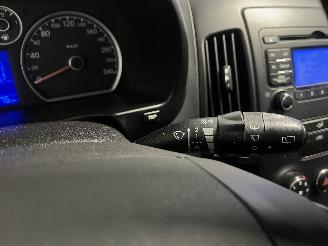 Hyundai I-30 i30 Crosswagon (WWH) Combi 1.4 CVVT 16V (G4FA) [80kW]  (11-2009/06-201=
2) picture 19
