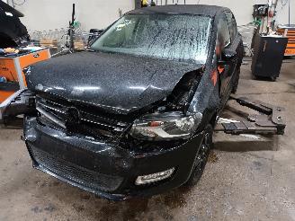 Coche siniestrado Volkswagen Polo Polo V (6R) Hatchback 1.4 16V (CGGB(Euro 5)) [63kW]  (03-2009/05-2014)= 2011/3