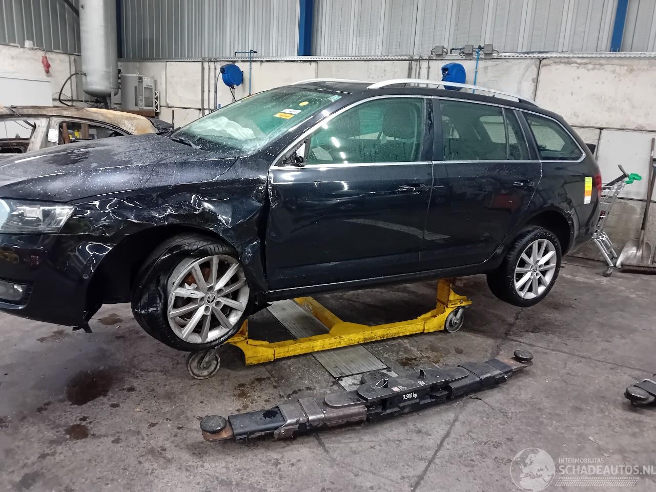 Skoda Octavia Octavia Combi (5EAC) Combi 5-drs 1.6 TDI GreenTec 16V (CLHA) [77kW]  (=
11-2012/07-2020)