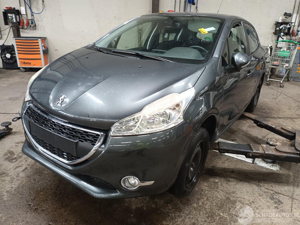 Peugeot 208 208 I (CA/CC/CK/CL) Hatchback 1.2 Vti 12V PureTech 82 (EB2F(HMZ)) [60k=
W]  (03-2012/12-2019)