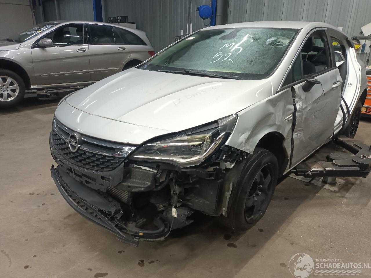 Opel Astra Astra K Hatchback 5-drs 1.6 CDTI 110 16V (B16DTE(Euro 6)) [81kW]  (06-=
2015/12-2022)