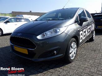 skadebil auto Ford Fiesta 1.5 TDCI Style 95pk Airco 2017/5