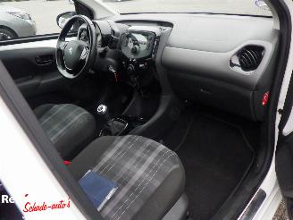 Peugeot 108 1.0 e-VTi Style picture 11