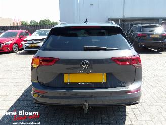 Volkswagen Golf 1.5 e-TSI Life Business picture 6