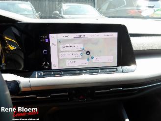 Volkswagen Golf 1.5 e-TSI Life Business picture 18