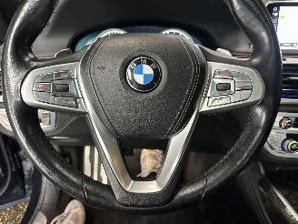 BMW 7-serie 730d xDrive 265pk aut + f1 High Exe M-Ed - nap - schuifdak - hud - softclose - 360 cam - harman/kardon - luchtvering picture 87