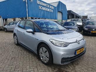 skadebil auto Volkswagen ID.3 150 kW Pro Performance Life 8000km RIJDBAAR 2020/12