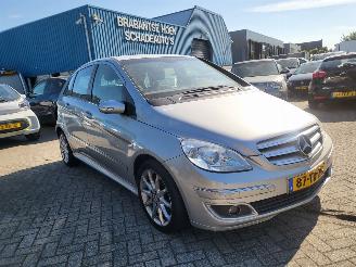 Schadeauto Mercedes B-klasse MB B-klasse 150 avandgarde automaat 2006/7