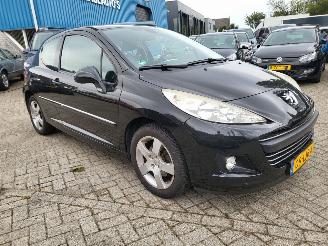 voitures voitures particulières Peugeot 207 Peugeot 207 1.6 VTi Première 2e eigenaar 2010/4