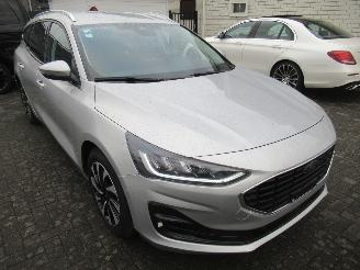 Ford Focus 1.5D EcoBlue AUT. (Lichte Vracht) TiTanium  Climat Navi Camera StoelVerwarming...... picture 2
