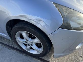 Mitsubishi Grandis 2.4 -16v Intense 7 persoons picture 17