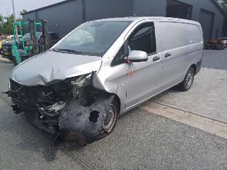 rozbiórka samochody ciężarowe Mercedes Vito 119cdi 2023/1