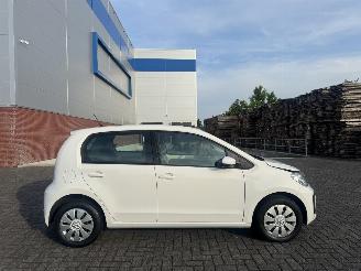 Voiture accidenté Volkswagen Up! 1.0 44kw AIRCO 2017/4