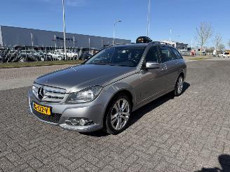 damaged passenger cars Mercedes C-klasse C180 CDI  Navi - Airco 2012/10