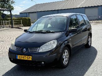 krockskadad bil auto Renault Grand-scenic 2.0 16v 7-PERS AUTOMAAT 2005/9