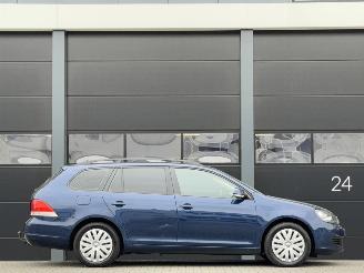 Volkswagen Golf 1.6 TDI Navi picture 3