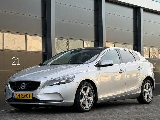 occasion passenger cars Volvo V-40 1.6 D2 Panorama Clima PDC 2014/10