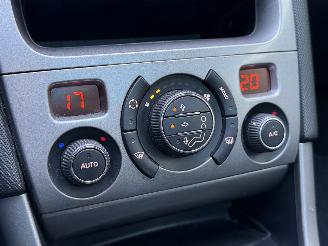 Peugeot 308 1.6 VTi Panorama Clima PDC picture 10