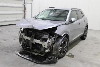 Salvage car Peugeot 2008  2020/8