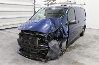 Uttjänta bilar auto Mercedes Vito  2022/1