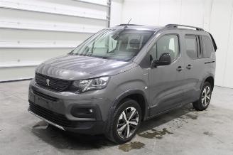 krockskadad bil auto Peugeot Rifter  2020/12
