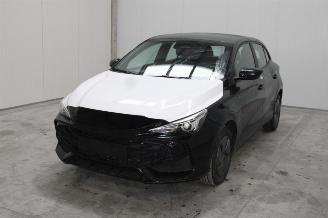 Coche siniestrado MG 3 MG 