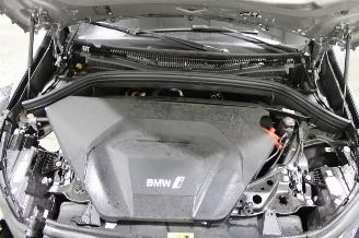 BMW iX1  picture 15