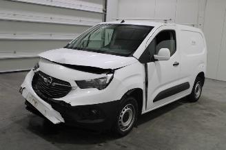 damaged passenger cars Opel Combo  2021/10