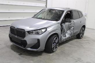 uszkodzony samochody osobowe BMW iX1  2023/6