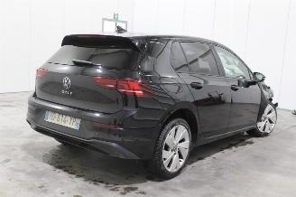 Volkswagen Golf  picture 3