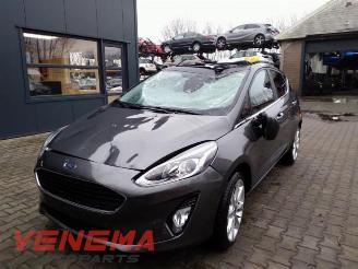 Vrakbiler auto Ford Fiesta Fiesta 7, Hatchback, 2017 1.0 EcoBoost 12V 100 2018/5