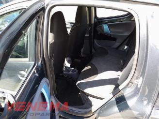 Peugeot 107 107, Hatchback, 2005 / 2014 1.0 12V picture 12