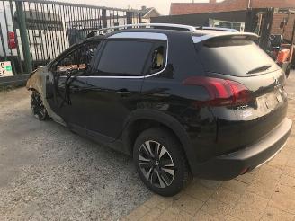 Sloopauto Peugeot 2008 BENZINE - 1200CC - 81KW 2017/6