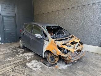 rozbiórka samochody osobowe Hyundai Ix20 1.4 CRDi 16V SUV  Diesel 1.396cc 57kW FWD 2011-06 2011/1