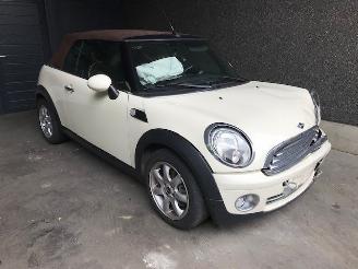rozbiórka samochody osobowe Mini Cabrio Open (R57) Cabrio 2007 / 2015 1.6 16V Cooper Cabrio  Benzine 1.598cc 85kW (116pk) FWD 2009/6