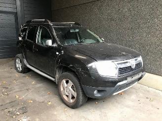 Salvage car Dacia Duster (HS) SUV 2009 / 2018 1.6 16V Hi-Flex SUV   1.598cc 77kW (105pk) FWD 2011/4