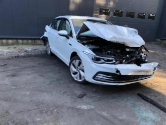 Vrakbiler auto Volkswagen Golf  2022/2