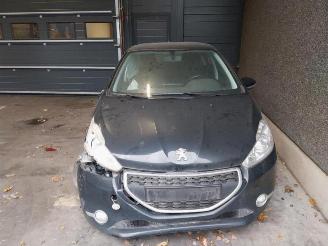 Peugeot 208 208 I (CA/CC/CK/CL), Hatchback, 2012 / 2019 1.4 HDi picture 2