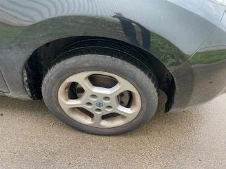 Nissan Leaf Leaf (ZE0), Hatchback, 2010 / 2017 Leaf picture 16