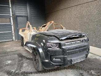 Vaurioauto  passenger cars Land Rover Defender Defender II, Terreinwagen, 2019 2.0 D240 2020/10