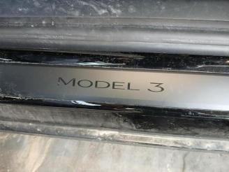 Tesla Model 3 Model 3, Sedan, 2017 Long Range AWD 75 kWh picture 22