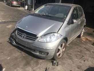 Vrakbiler auto Mercedes A-klasse 180 2015/1