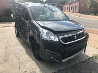 rozbiórka samochody osobowe Citroën Berlingo benzine/1200cc/5vit 2017/1