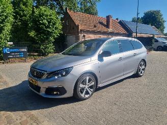 Voiture accidenté Peugeot 308 Puretech 130 GT Line Pano 2021/2