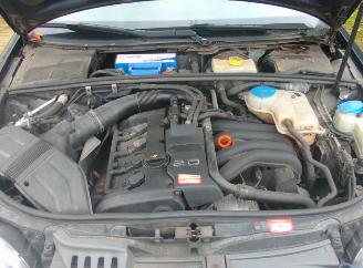 Vaurioauto  passenger cars Audi A4 Avant  2005/7