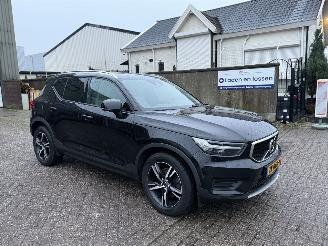 Voiture accidenté Volvo XC40 2.0 T4 AWD Momentum Pro Nap Nederlandse Auto 2019/6
