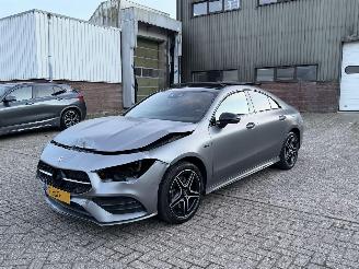 škoda osobní automobily Mercedes Cla-klasse 250e AMG Pakket Pano Burnmester Sfeerverlichting 360Camera 2020/8