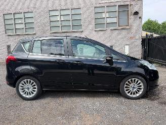 Unfallwagen Ford B-Max TITANIUM 2013/2